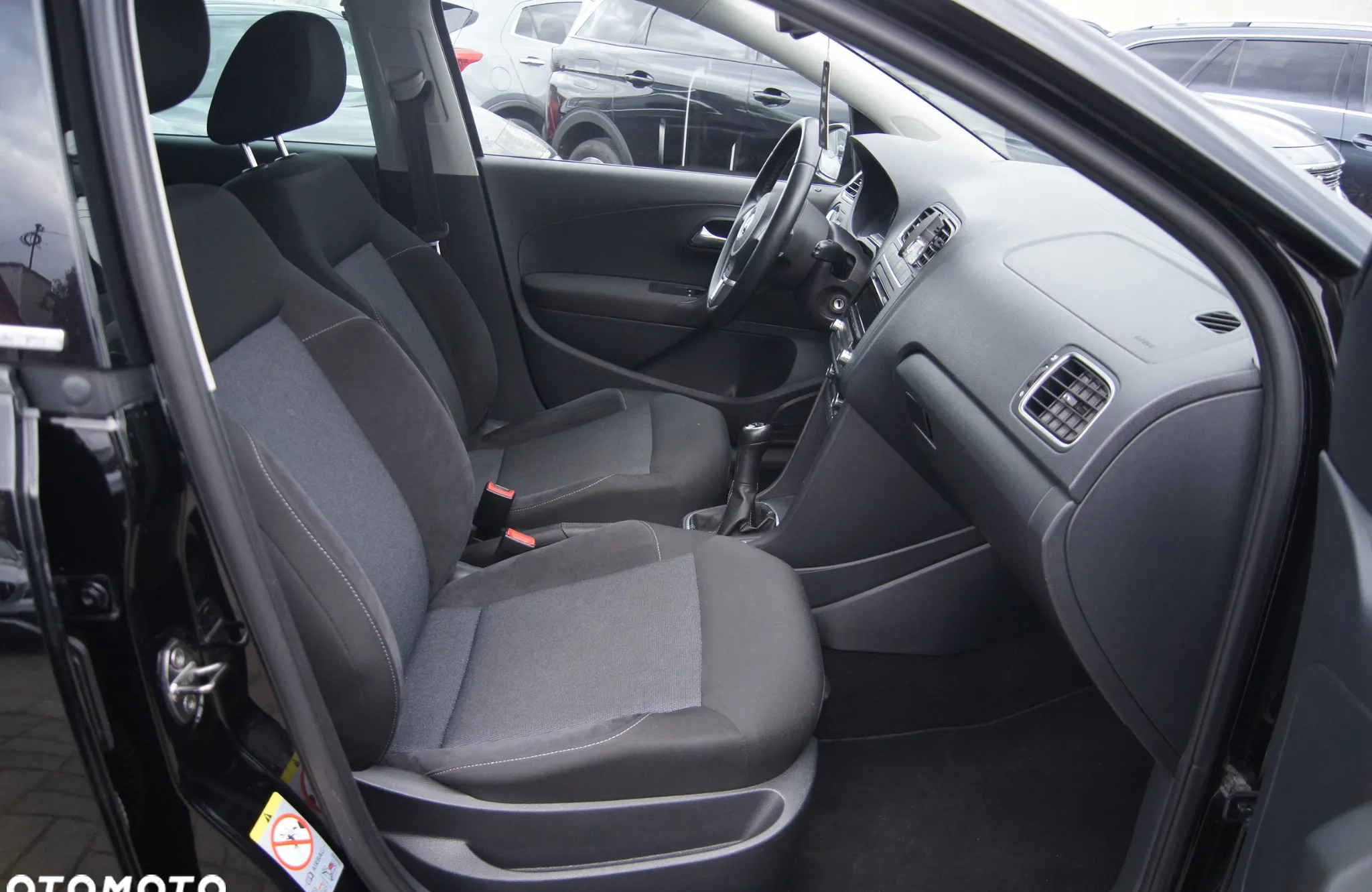 Volkswagen Polo cena 26900 przebieg: 123063, rok produkcji 2012 z Chełmno małe 232